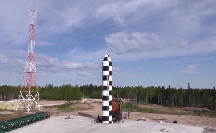 Взрыв ракеты «Сармат» на космодроме Плесецк