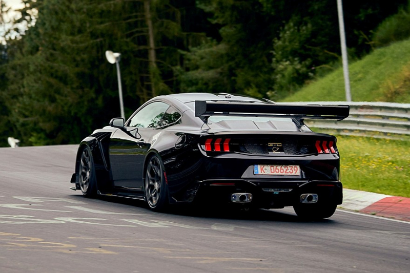 Ford Mustang GTD оказался самым быстрым «американцем»