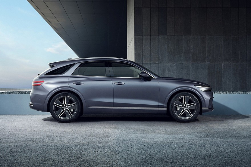 Genesis представил глобальную версию кроссовера Electrified GV70