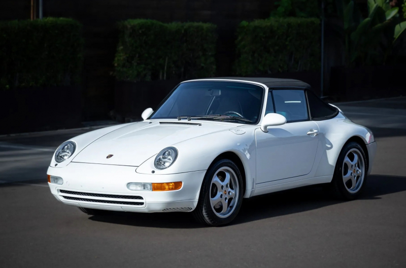 Новый Porsche 911 в кузове 993 не смогли продать на аукционе