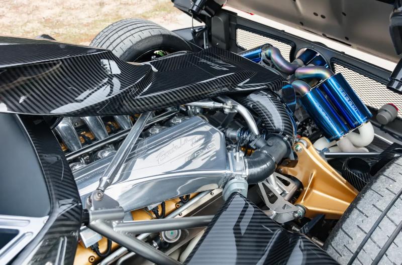 Pagani Zonda 760 LM Roadster продали за 11 миллионов долларов