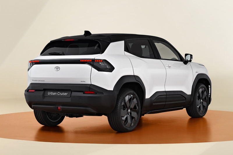 Toyota представила новый Urban Cruiser, который сделан из Suzuki