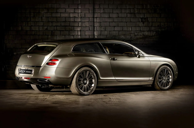 Трехдверный универсал Bentley выставили на аукцион